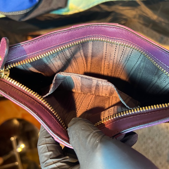 Salvatore Ferragamo Purple Leather Gancini Shoulder chain Bag - Picture 12 of 14